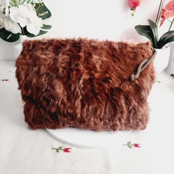 KOVERZIP Vintage 1900's-30s Black Sheered Beaver Muff Crochet Flower Toggle - Picture 2 of 7